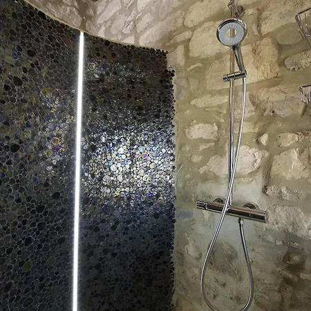 La Maison Du Passage - - Premium, Spa, Piscine Et Restaurant Bed and Breakfast